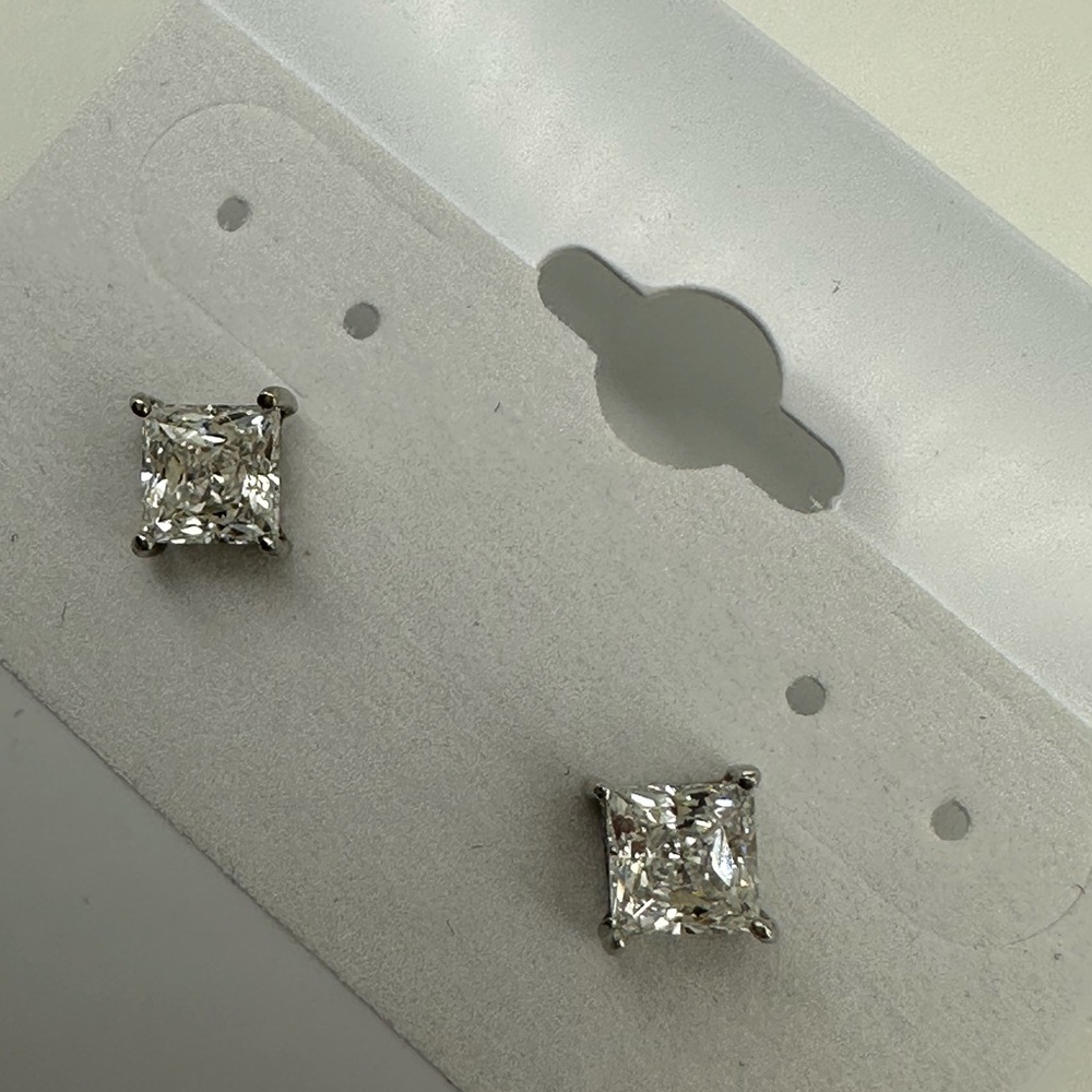 SS 925 Princess Diamond Cut Dazzling Stud Earrings Silver - Picture 3 of 9